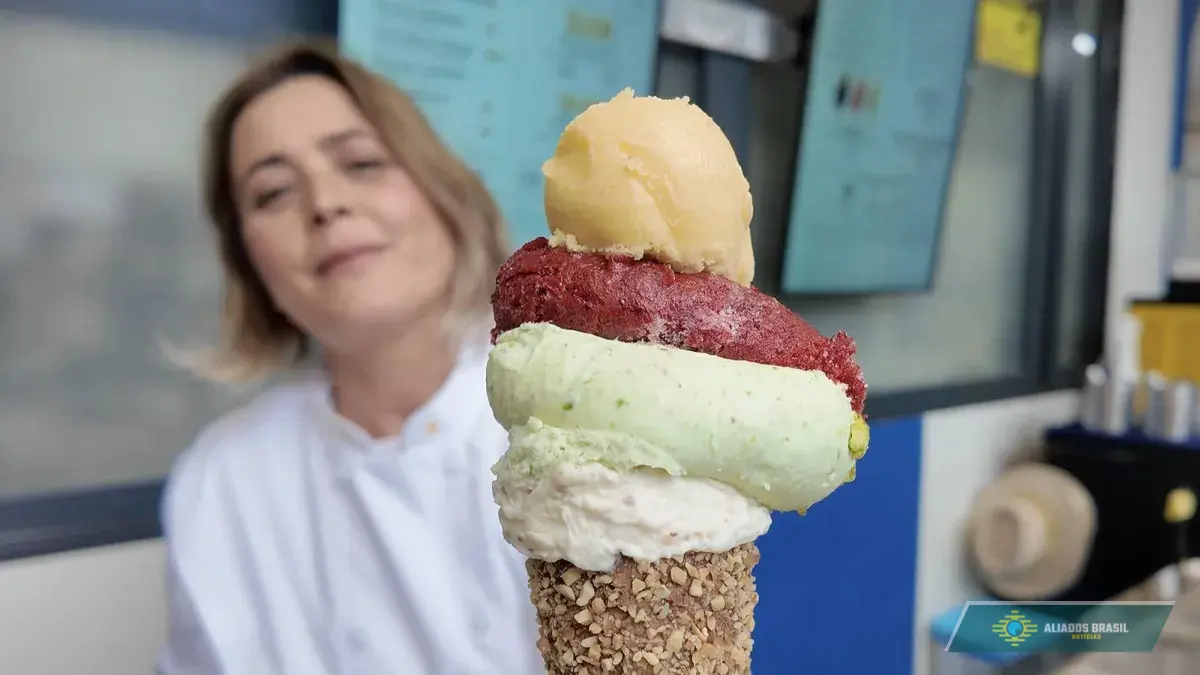 Sorvete turco tem ingrediente raro e quase não derrete: conheça o dondurma