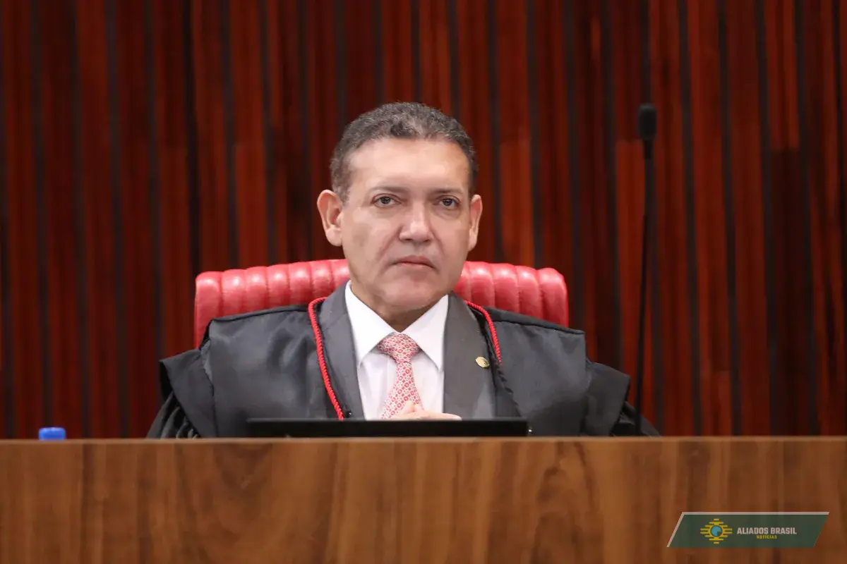 URGENTE: Nunes Marques rejeita ação que buscava impedir exibição de 
