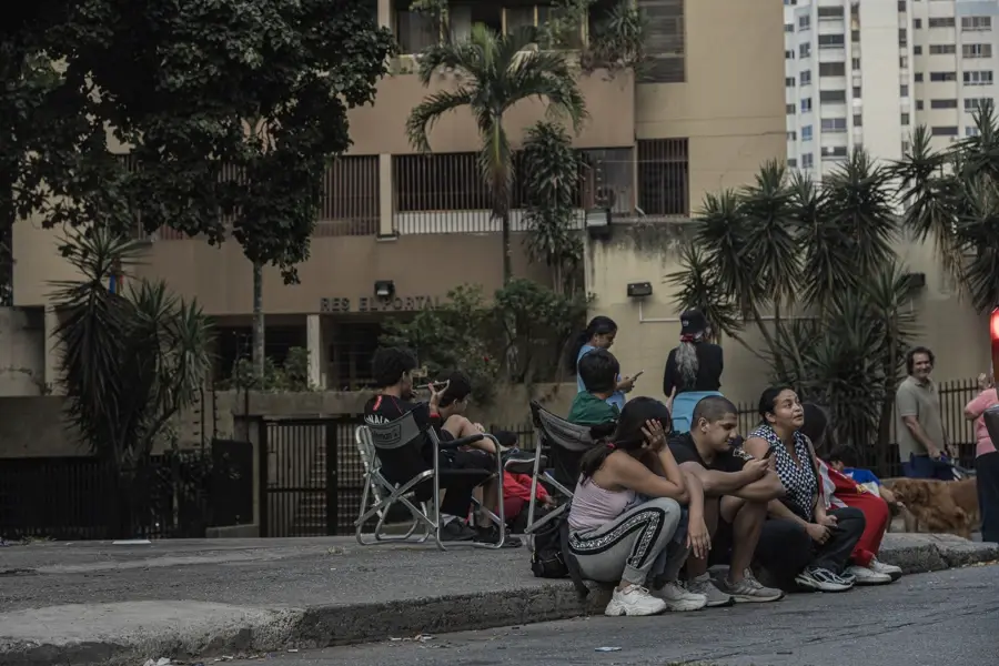 Novo tremor na Venezuela gera pânico em meio a buscas por 50 mil desaparecidos