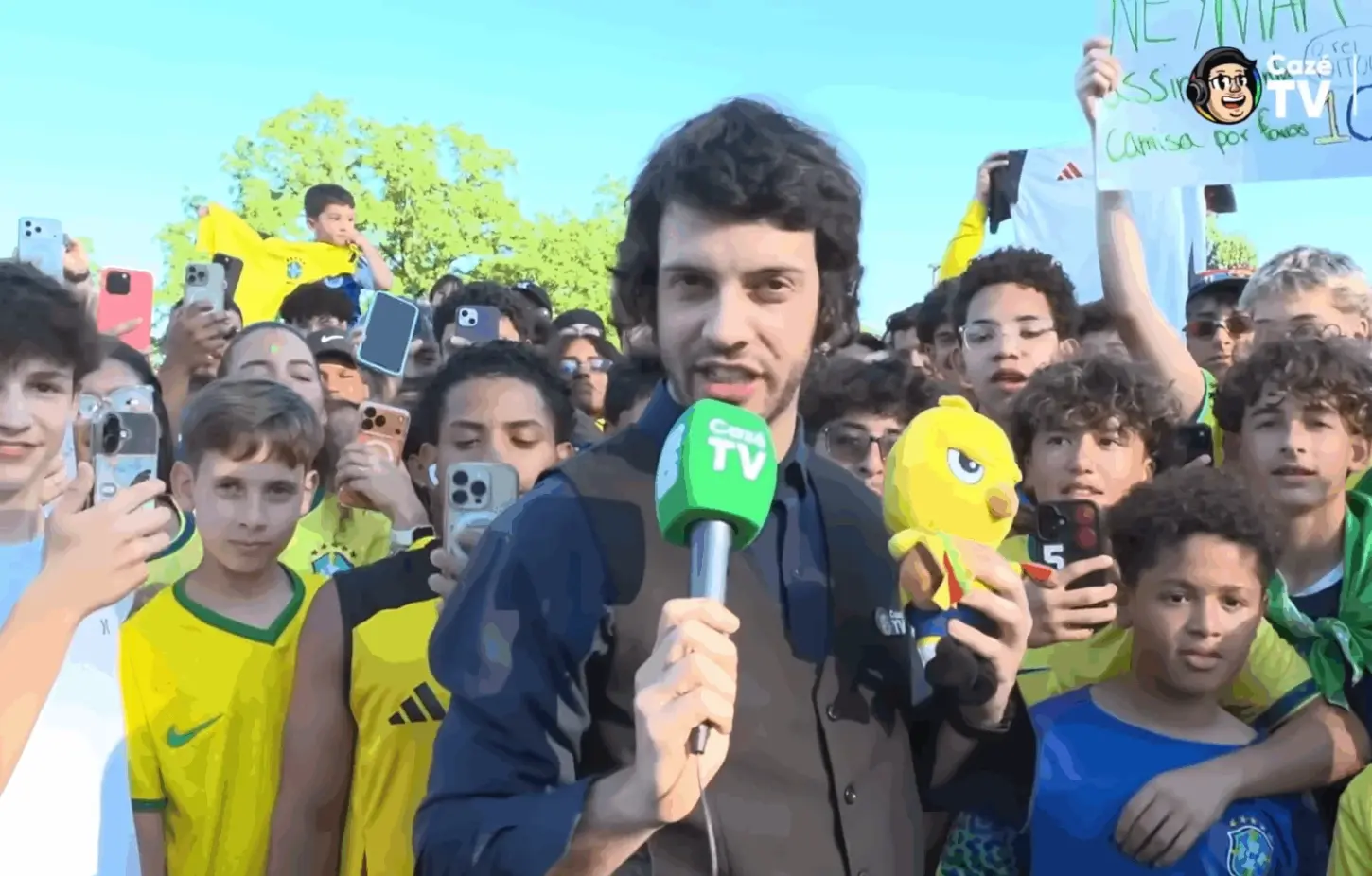 Vídeo: Diogo Defante é detido nos EUA durante cobertura da Copa