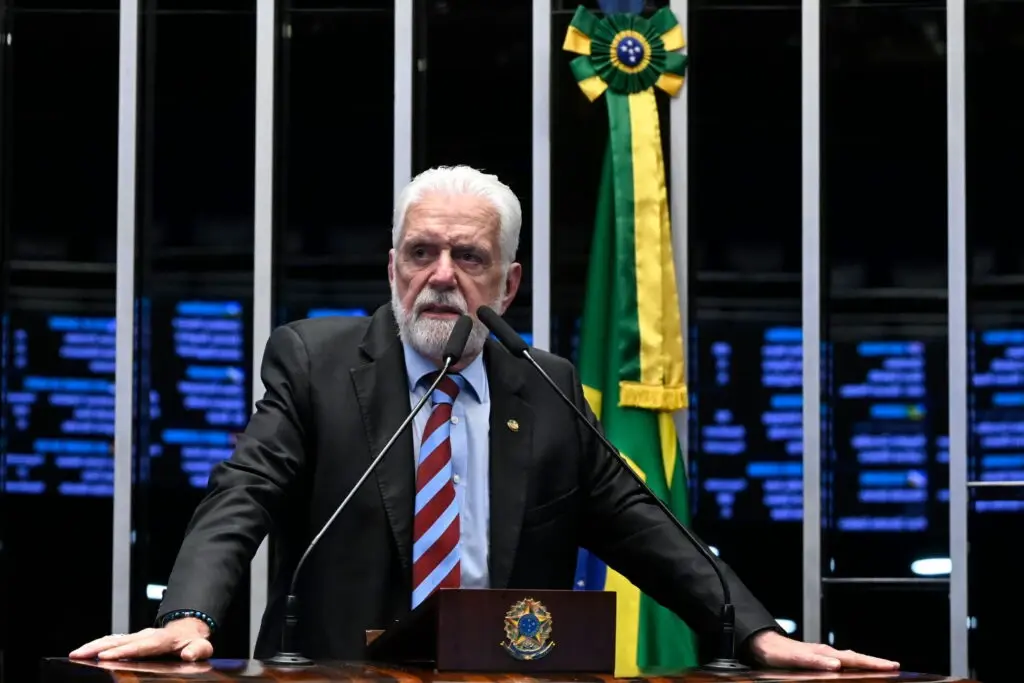 Wagner recebeu imóvel em troca de atuação no Senado, diz PF