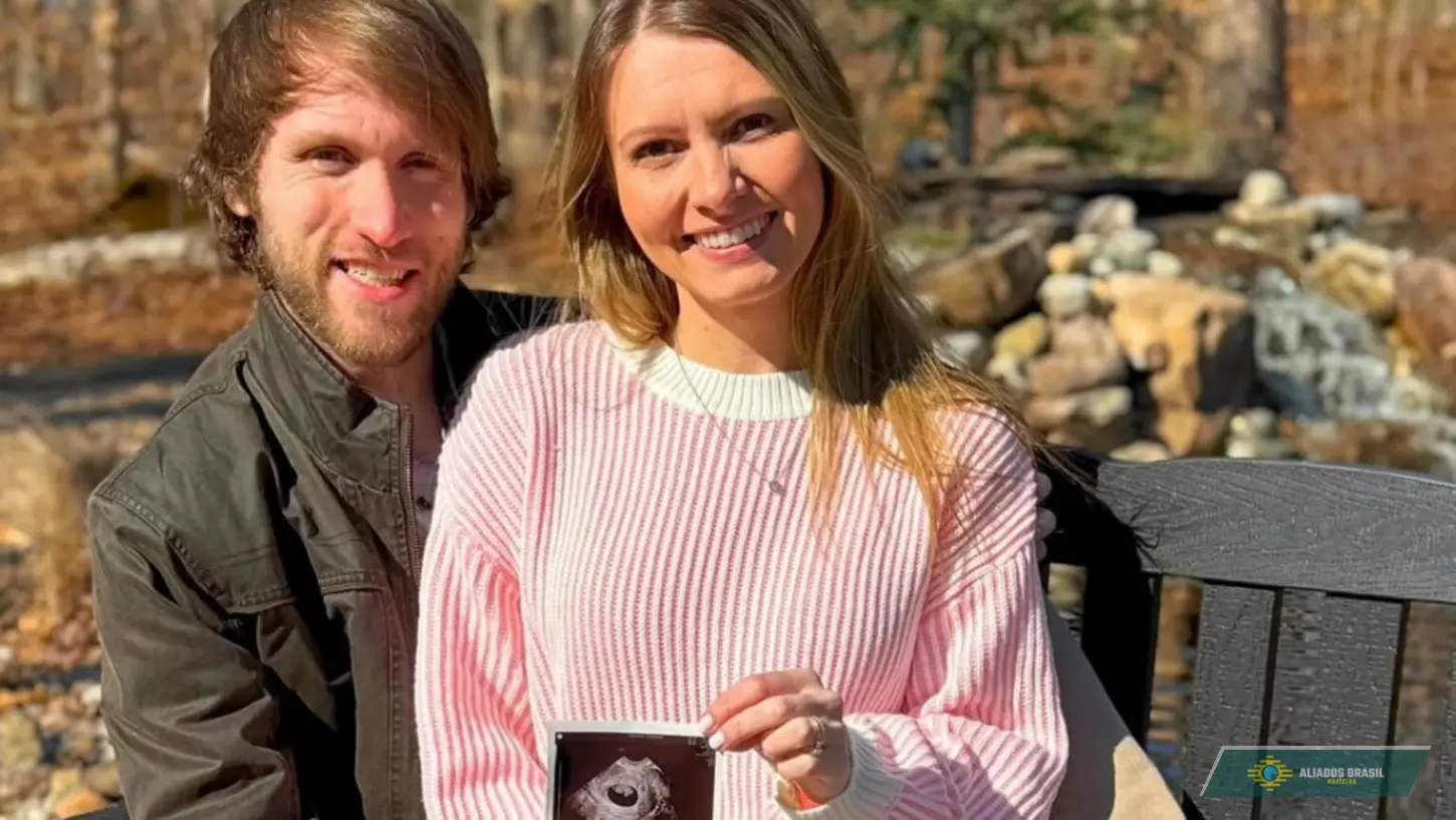 Youtuber revela que esposa interrompeu gestação por risco de bebê ter Down