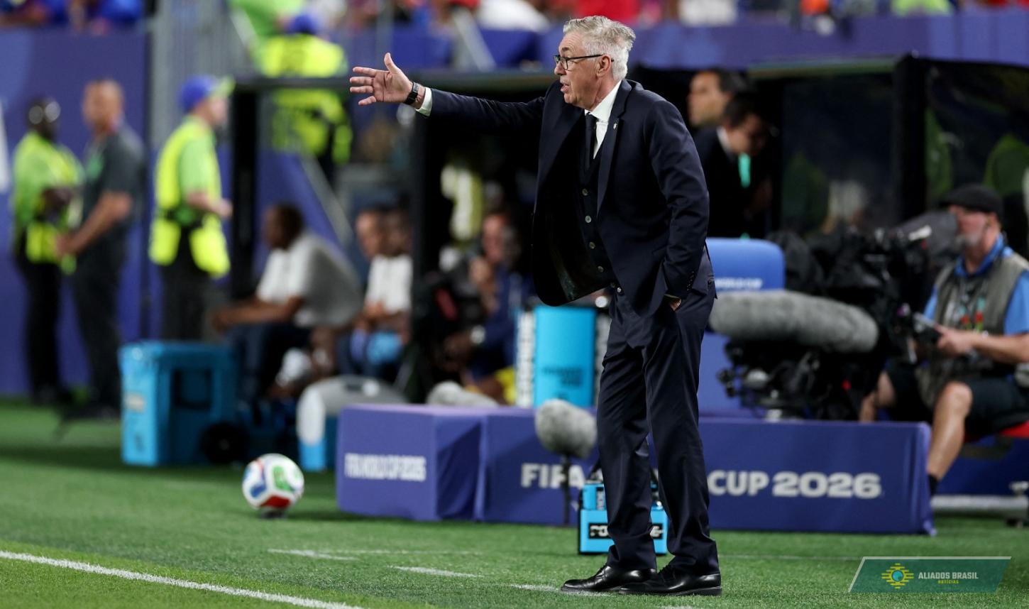 Ancelotti deixa concentração da seleção e não voltará ao Brasil após queda
