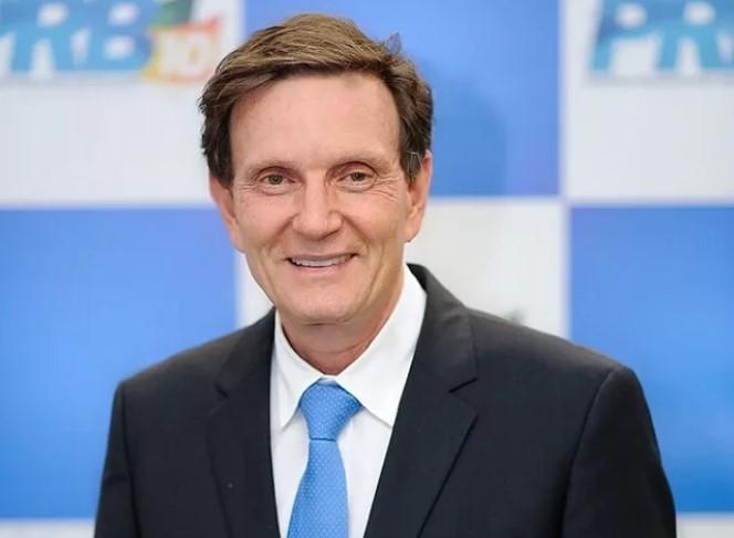 André Mendonça suspende inelegibilidade de Marcelo Crivella, que anuncia pré-candidatura ao Senado