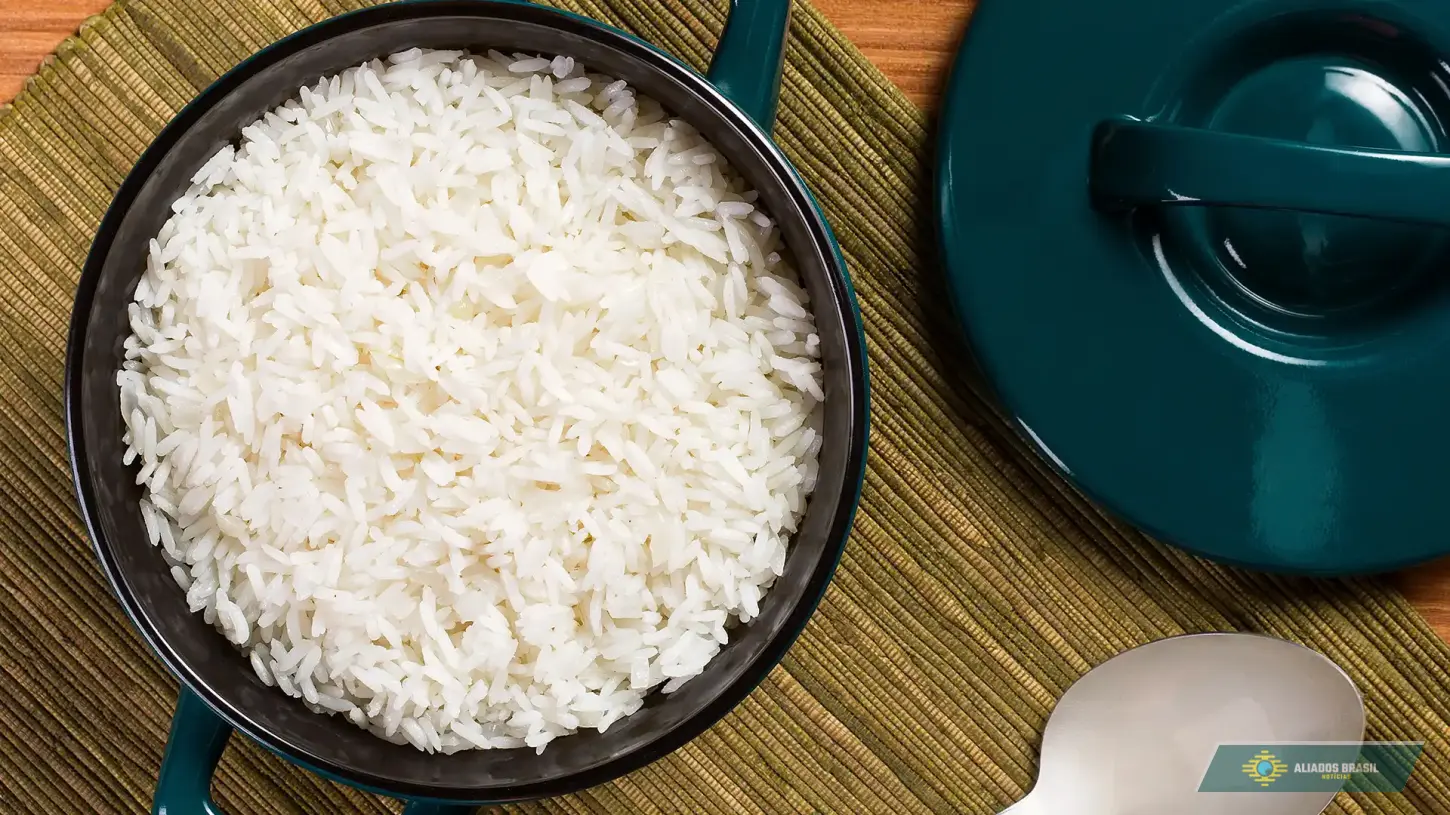Arroz requentado pode ajudar a reduzir o pico de açúcar no sangue? Estudo explica o que acontece