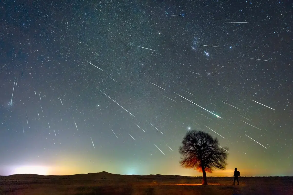 Dupla chuva de meteoros ilumina o céu no fim de julho e poderá ser vista do Brasil