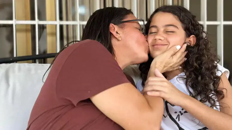 'Com ketchup e queijo': menina conta como sobreviveu por 32h à espera de resgate após terremotos na Venezuela 