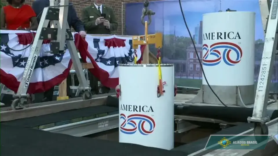 EUA enterram cápsula do tempo pelos 250 anos da independência
