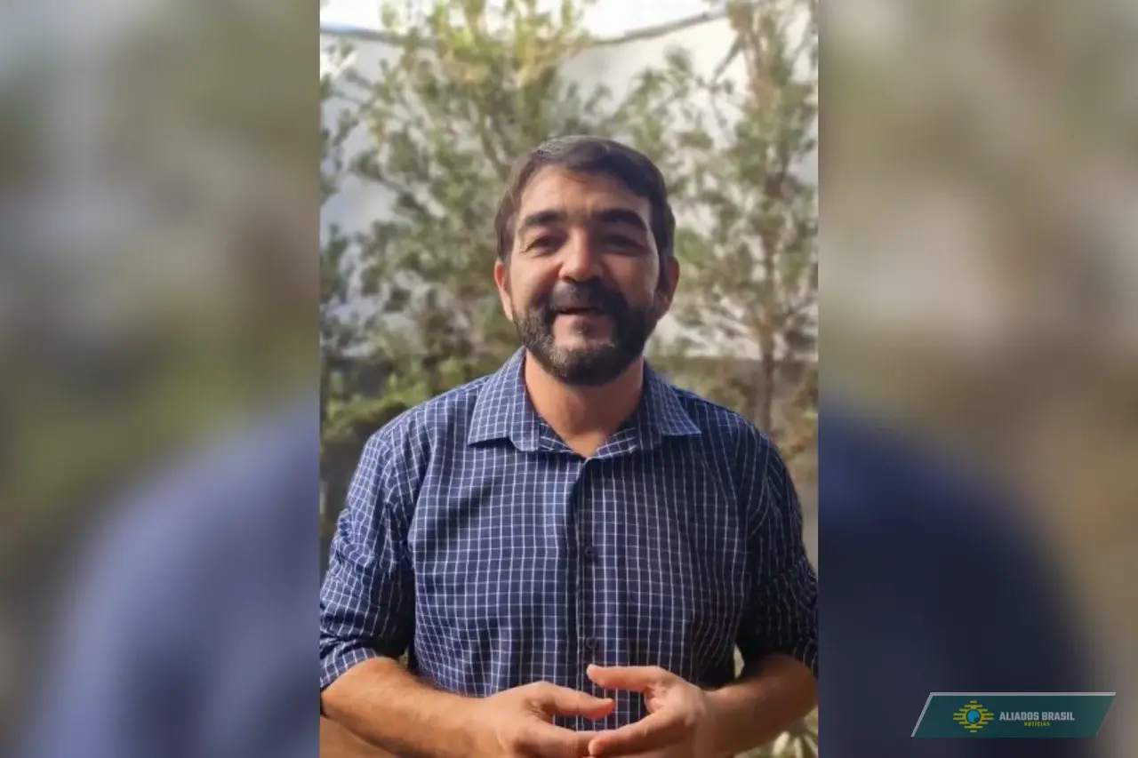 Ex-prefeito vira réu por levar ar-condicionado para casa