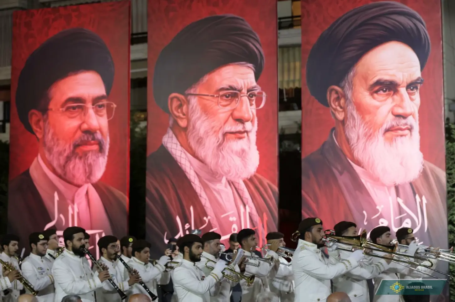 Líder supremo do Irã fala em vingar morte de Ali Khamenei