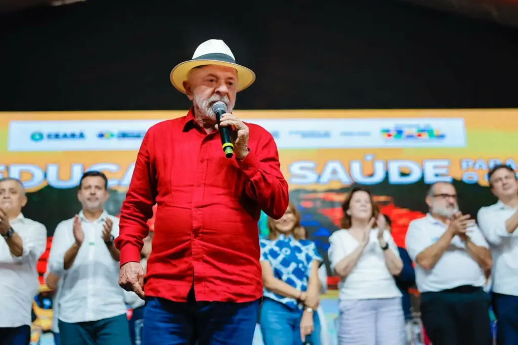 Lula diz que seguirá com visitas apesar de restrição eleitoral