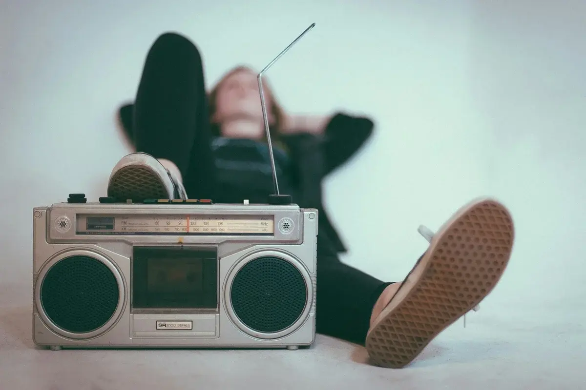 Mascar chiclete pode ajudar a tirar música grudenta da cabeça