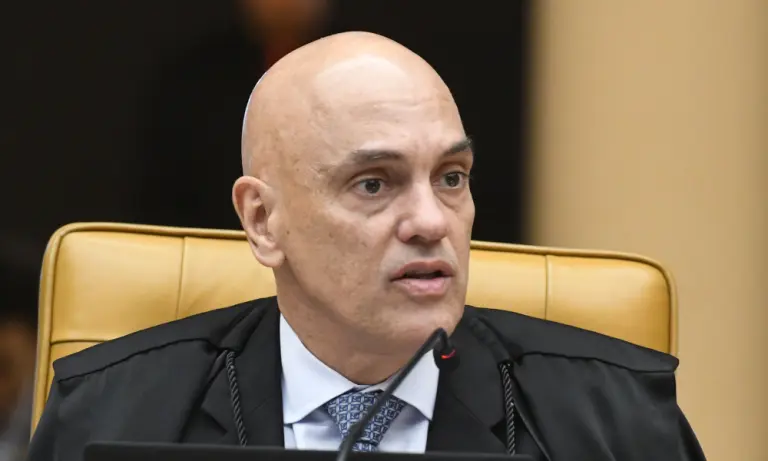 Moraes arquiva inquérito contra Bolsonaro em investigação da ‘Abin paralela’