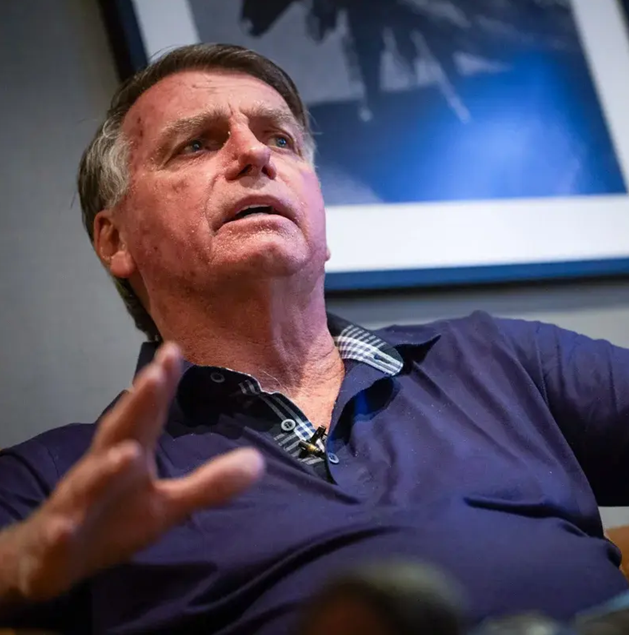Moraes mantém prisão domiciliar humanitária de Bolsonaro