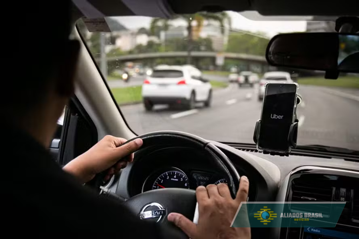 “Move Brasil” de Lula não sai do lugar: motoristas de aplicativo e taxistas dizem que promessa de crédito ficou no papel
