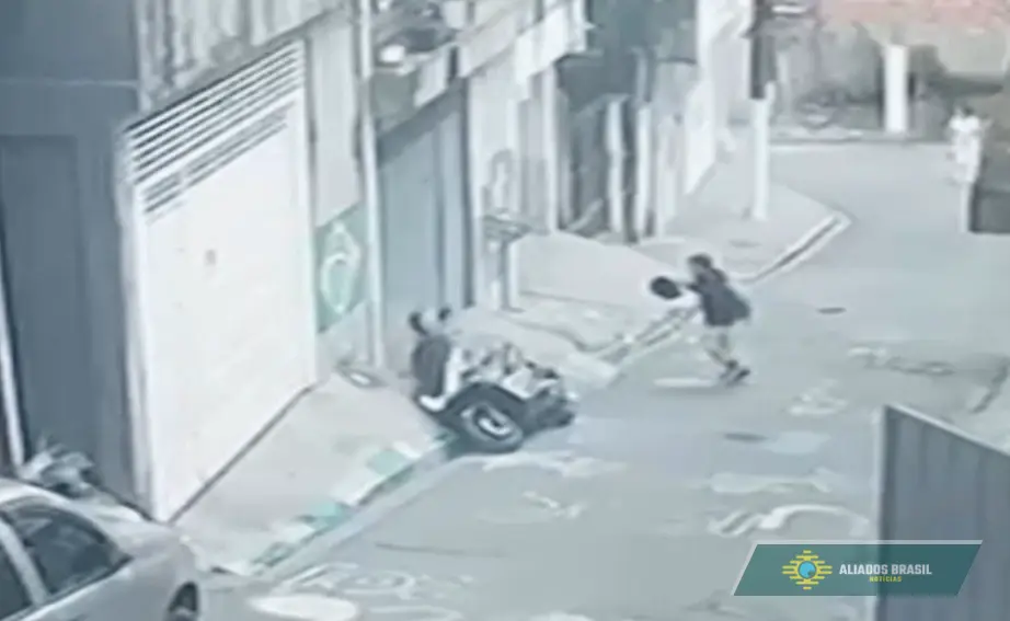 Mulher é baleada na frente do filho em tentativa de roubo