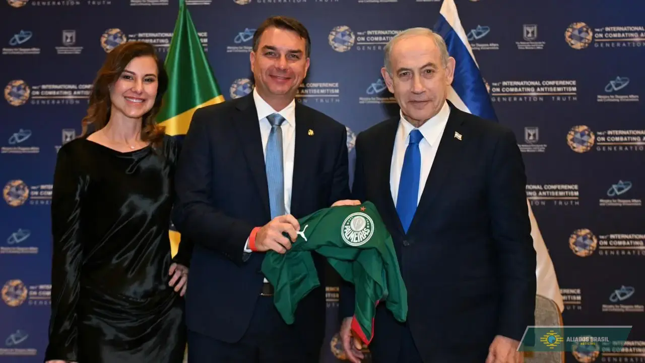 Netanyahu grava vídeo para Flávio Bolsonaro e declara apoio à candidatura presidencial