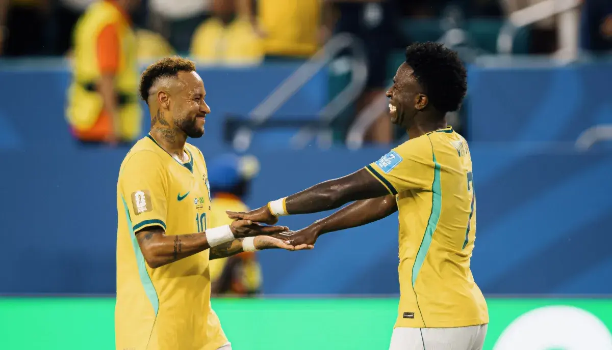 'Neymar e Vini podem jogar juntos, acho que vão', diz Ancelotti antes de Brasil x Noruega pelas oitavas da Copa