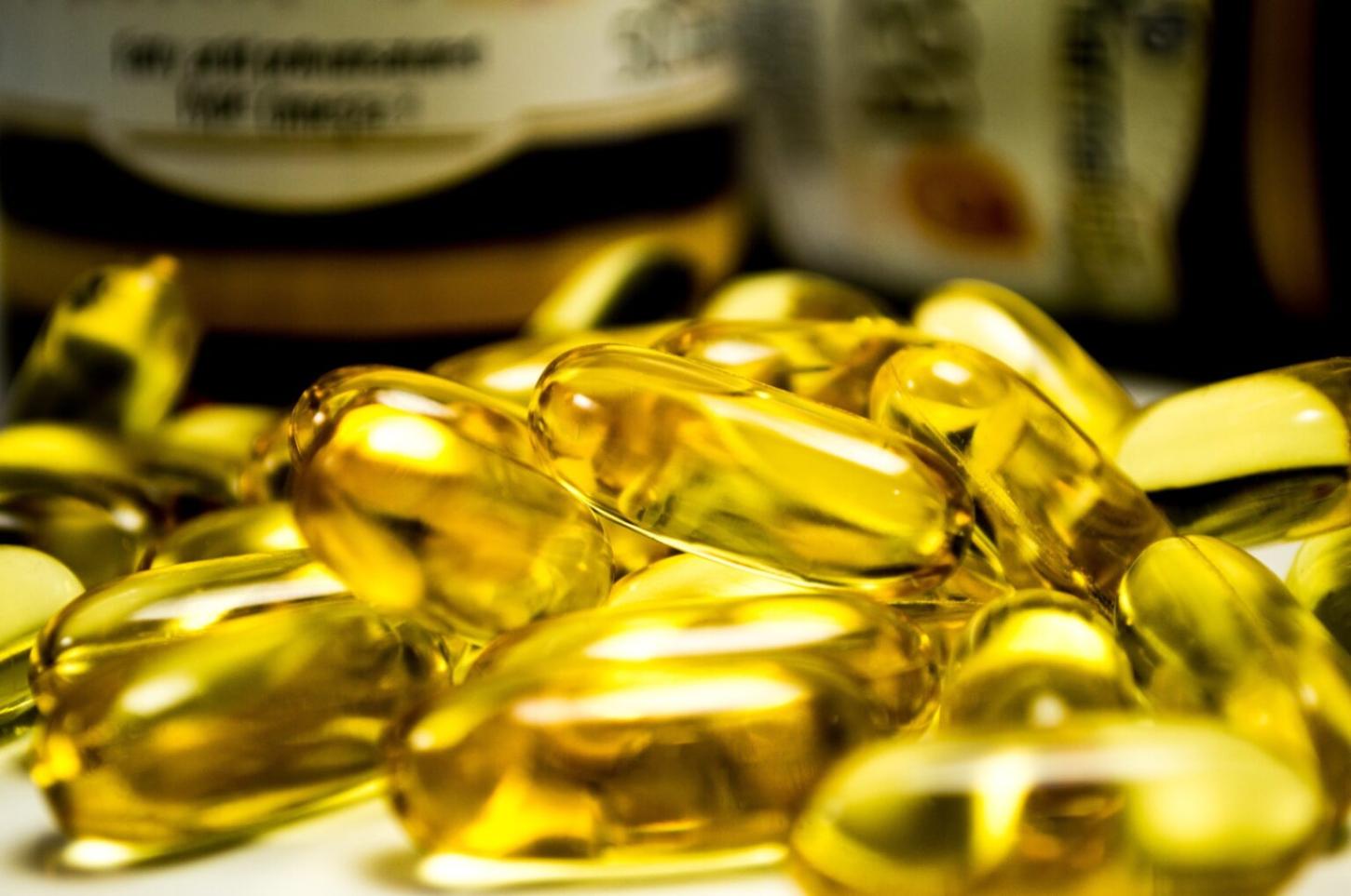 Omega-3 em cápsulas funciona? O que dizem os estudos mais recentes sobre o cérebro