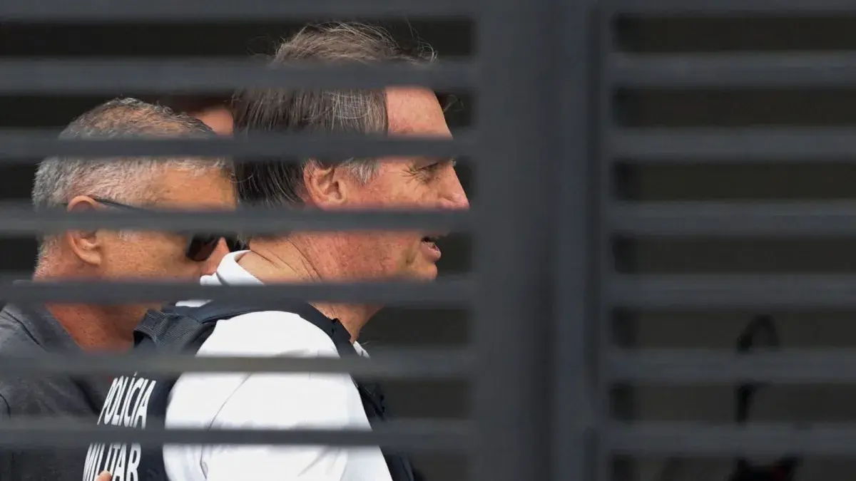 Advogado de Bolsonaro quebra o silêncio após operação da PF na residência do ex-presidente