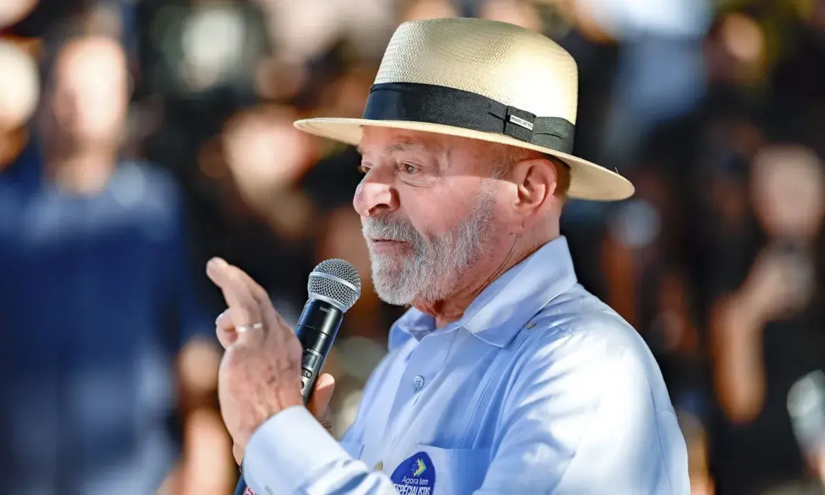 Procuradoria vê propaganda antecipada em fala de Lula sobre ex-ministras