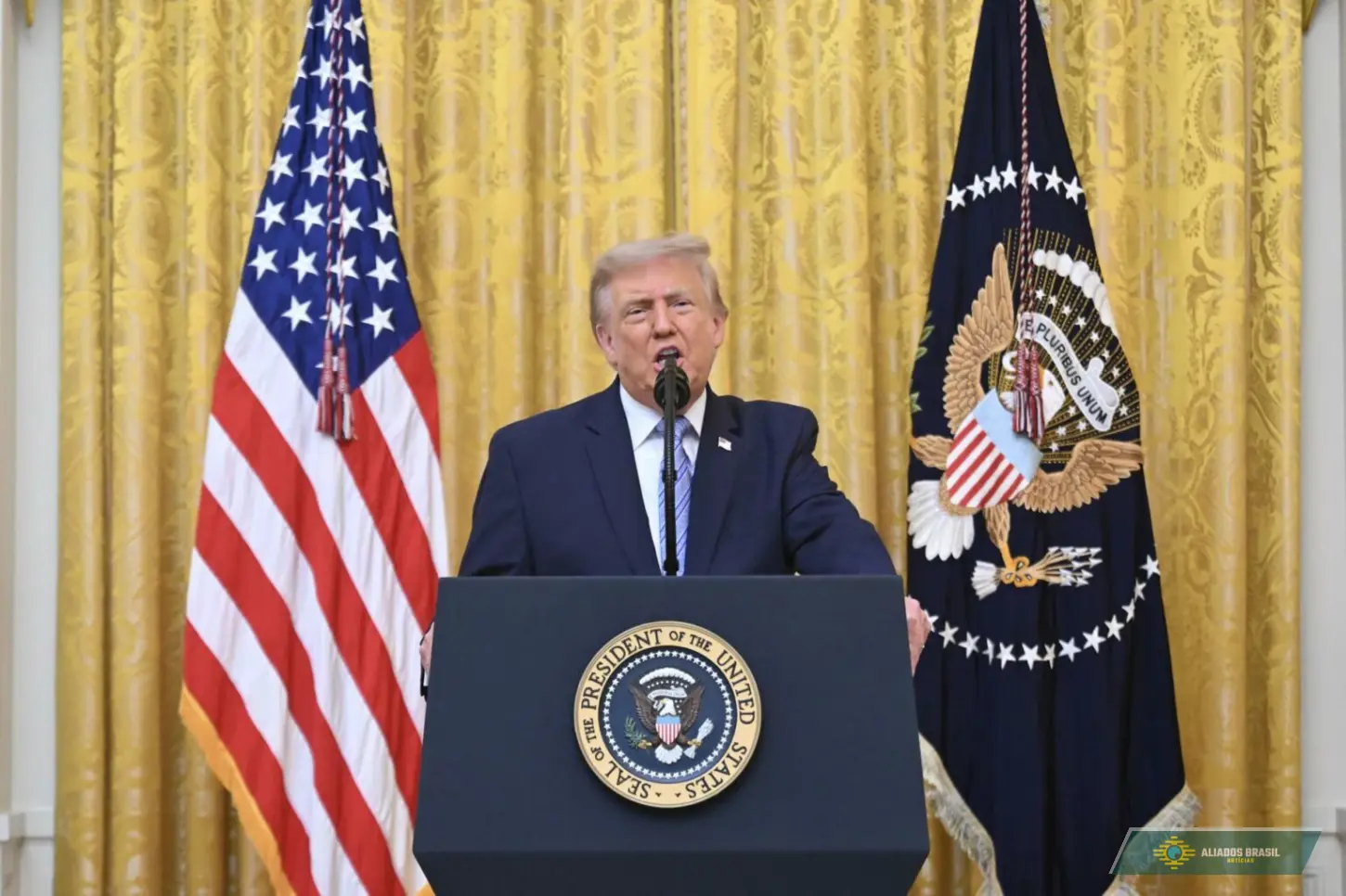 Trump diz que Venezuela tinha máquina para fraudar eleições