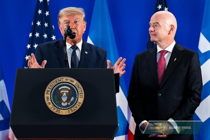 Trump quer indicar presidente da Fifa para comandar a ONU, diz NYT