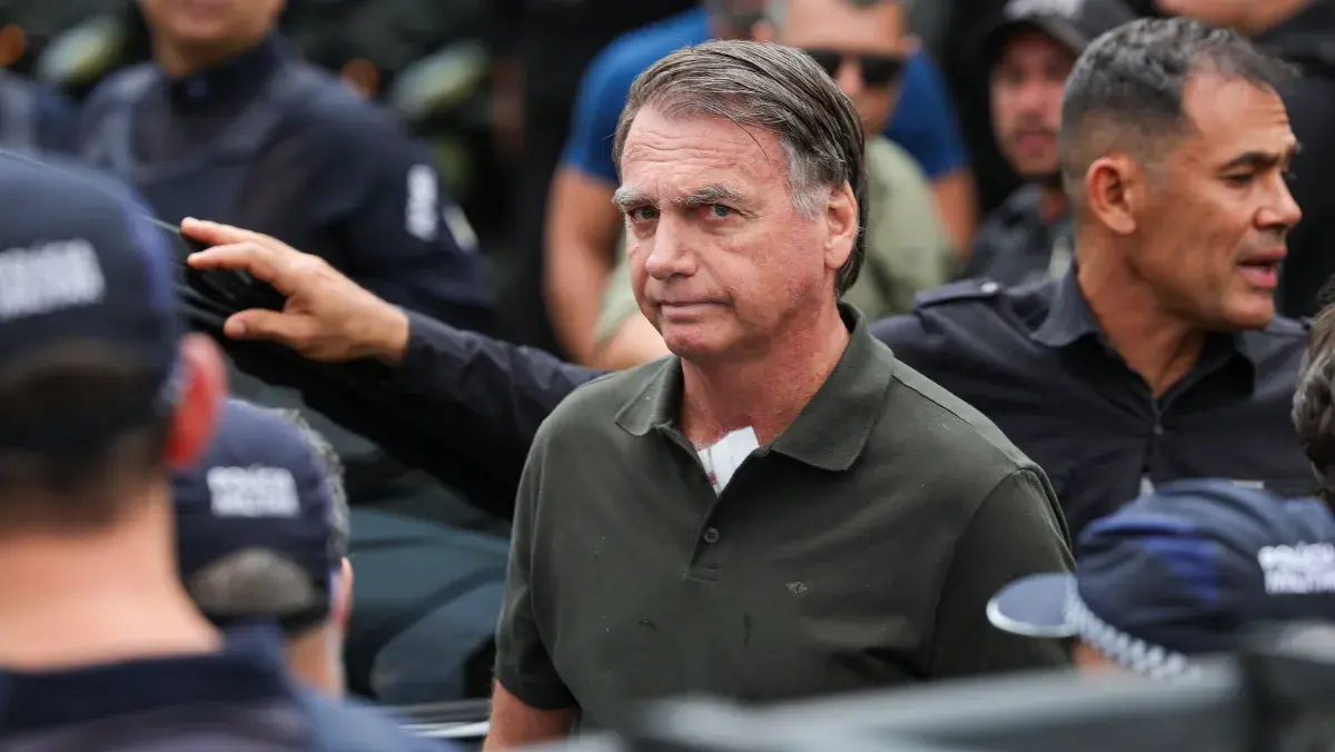 PGR se manifesta a favor de manter Bolsonaro em domiciliar