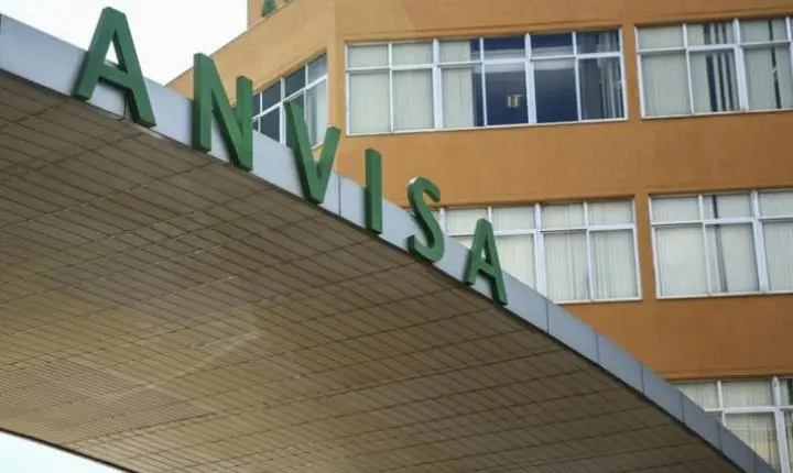 Anvisa suspende lotes de medicamentos para pressão e para câncer de mama