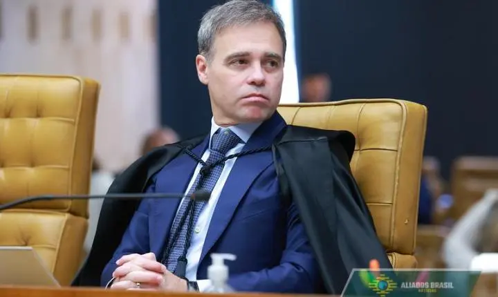 Avião com André Mendonça tem problema antes de decolar pela 2ª vez em um mês; veja o que houve