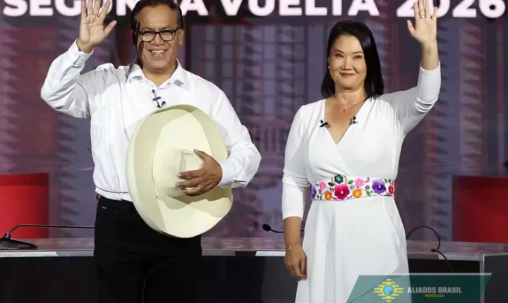 Boca de urna: Keiko Fujimori lidera 2º turno no Peru com 50,7%
