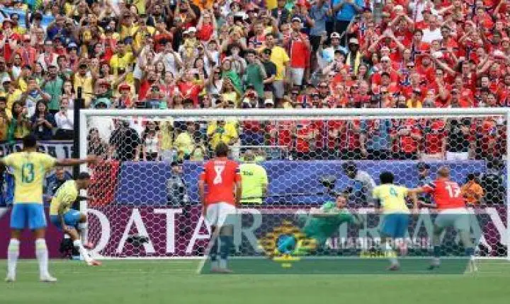 Bruno Guimarães se pronuncia pela primeira vez após pênalti perdido na Copa