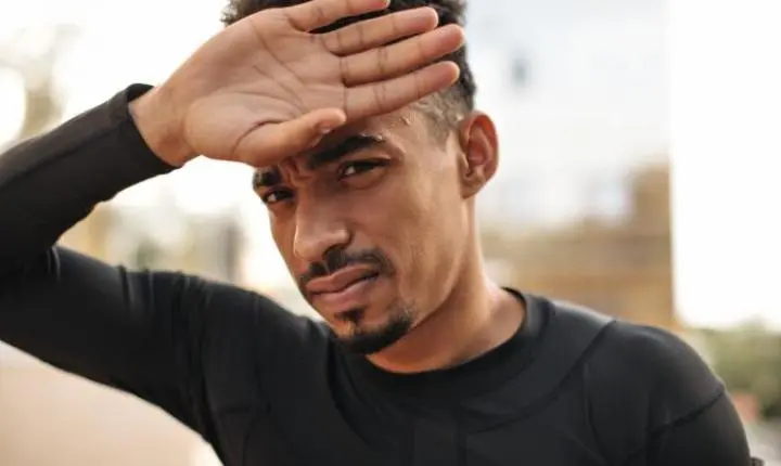 Cabeceio no futebol e danos cerebrais: o que a ciência está revelando?