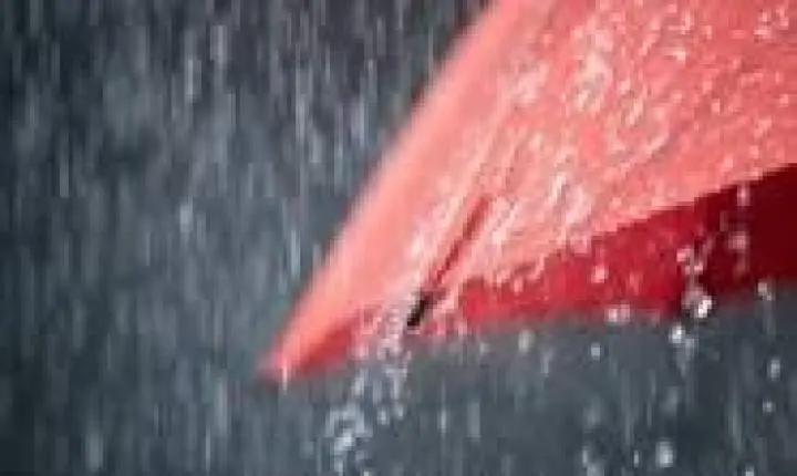 Chuva forte e temporais atingem o Sul e o Norte do Brasil nesta sexta; frio intenso chega no fim de semana