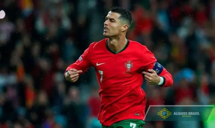 Cristiano Ronaldo envia mensagem a menino ferido nos terremotos e faz convite especial