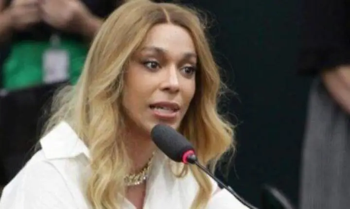 Deputada ameaça usar Lei Maria da Penha contra Erika Hilton na Câmara: ‘Tem força de homem’