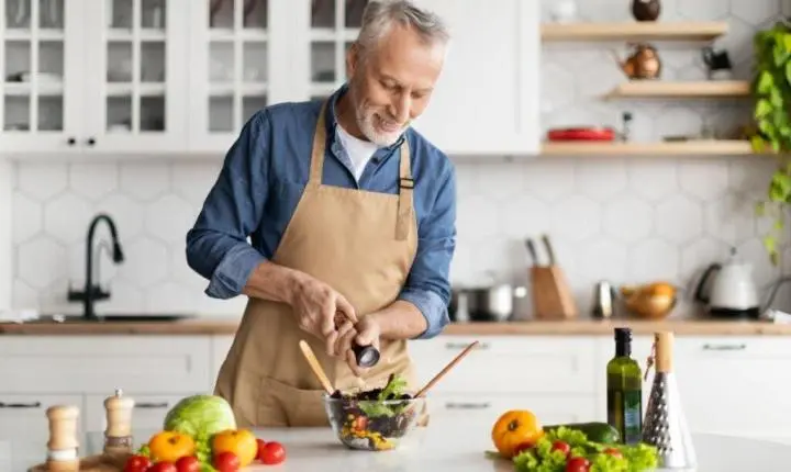 Dieta low carb ajuda a emagrecer mais rápido? Veja os benefícios e os cuidados