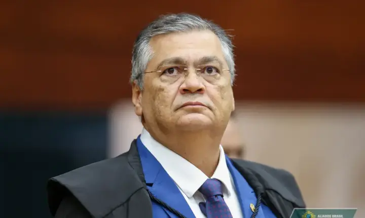 Dino pede vista e suspende julgamento sobre eleições no RJ; placar é de 2x1