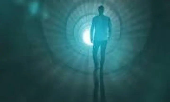 'Eu me vi fora do corpo': relatos de brasileiros reacendem debate sobre experiências de quase morte