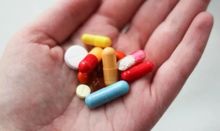 FDA ordena recall de 370 mil frascos de antidepressivo popular por impureza ligada ao câncer