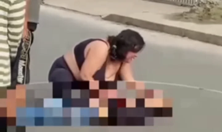 “Fica acordado, amor”: mulher chora ao lado do corpo após matar namorado em Joinville (SC)