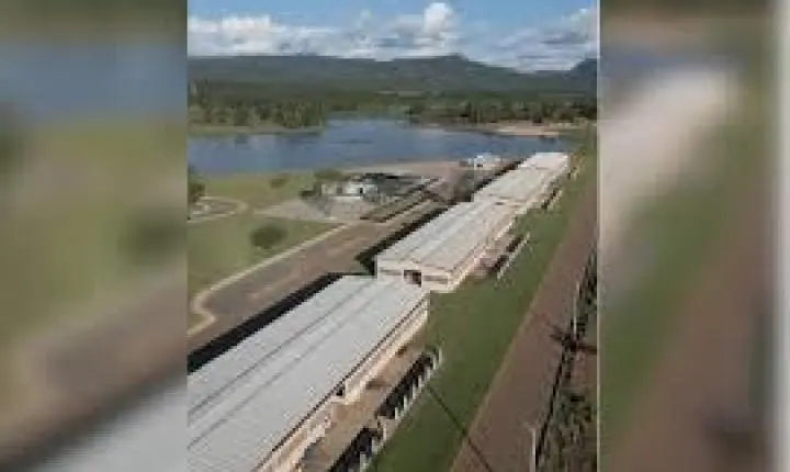 Helicóptero cai próximo a fazenda da dupla Henrique e Juliano no Tocantins, diz bombeiros