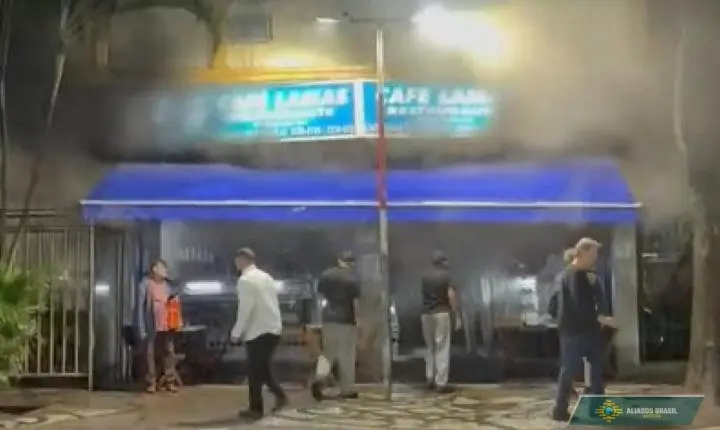 Incêndio atinge restaurante mais antigo da cidade do Rio