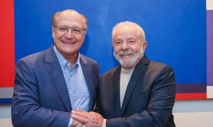 Indústria brasileira despenca para 69ª posição em ranking mundial e expõe fracasso da política econômica de Lula