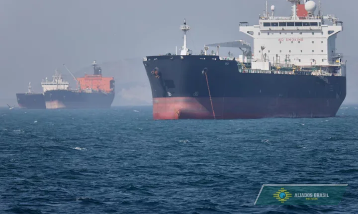 Irã ameaça fechar Estreito de Ormuz “para sempre” para país do Golfo após iniciativa na ONU