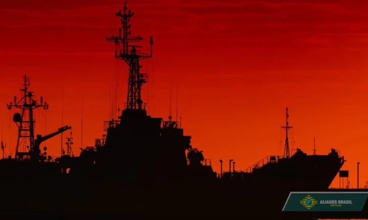 Irã apreende navio suspeito de ‘colaborar’ com EUA