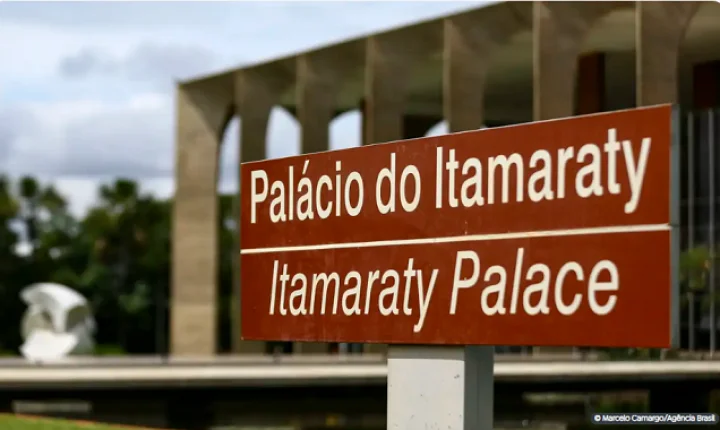 Itamaraty recomenda evitar viagens a 3 regiões da Bolívia em meio a protestos