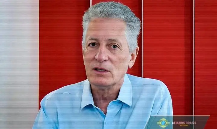 Justiça condena deputado do PT por associar Bolsonaro a Vorcaro em montagem; saiba o valor