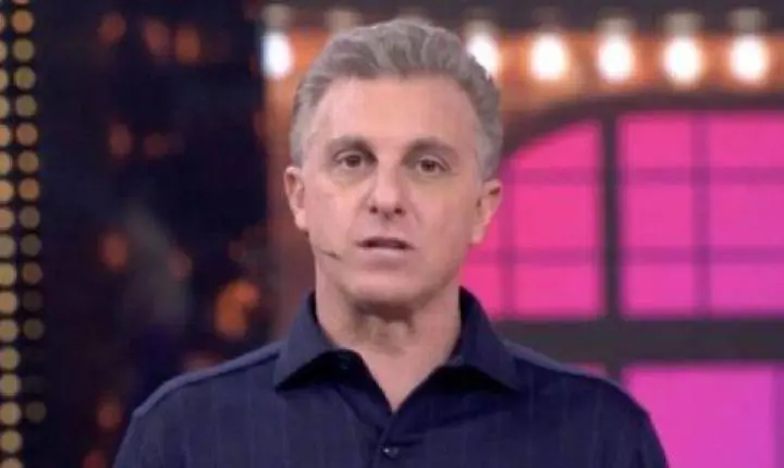 Luciano Huck é acusado de humilhar Tia Milena ao vivo e tenta minimizar polêmica