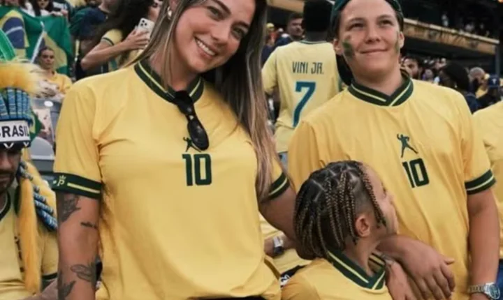 Mãe do primeiro filho de Neymar reage à nova gravidez de Bruna Biancardi